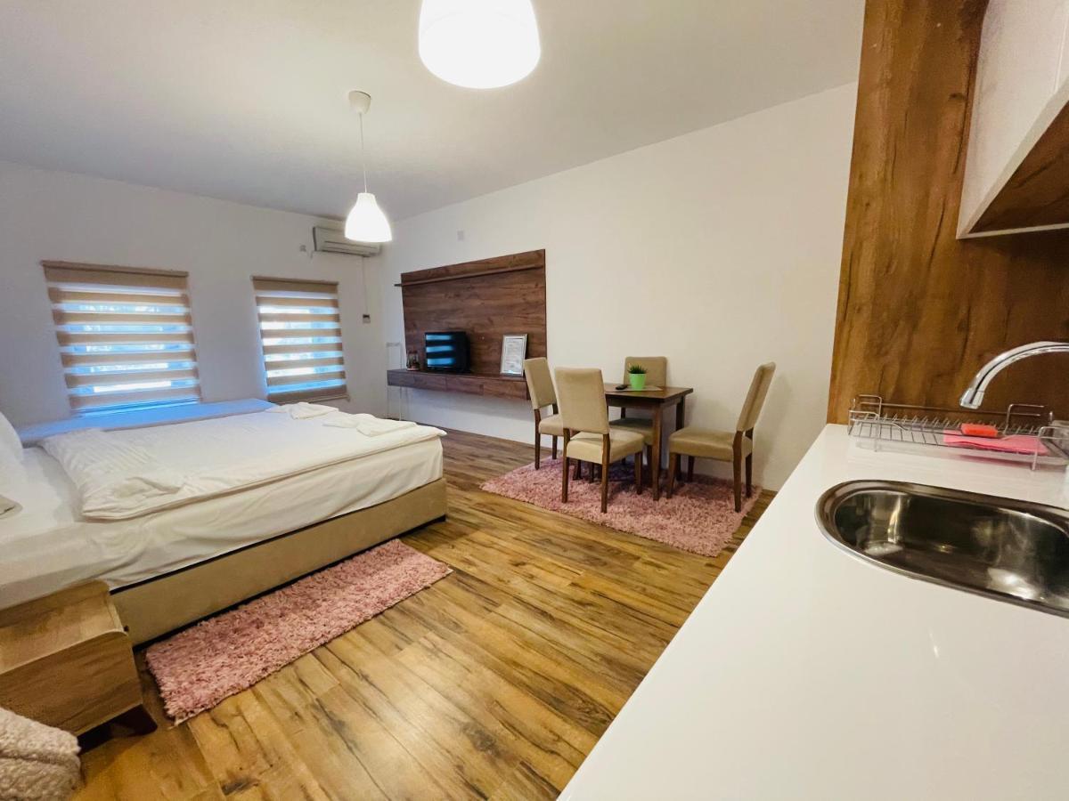 Fuk-Tak Apartmani&Restoran Dojran Eksteriør billede